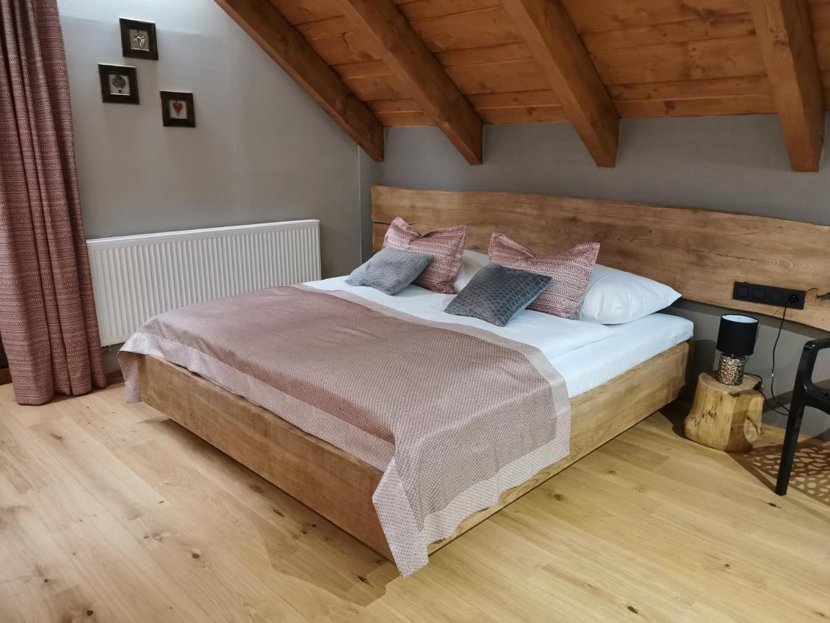 Koliba Na Vrsku Hotel Bytca Bagian luar foto