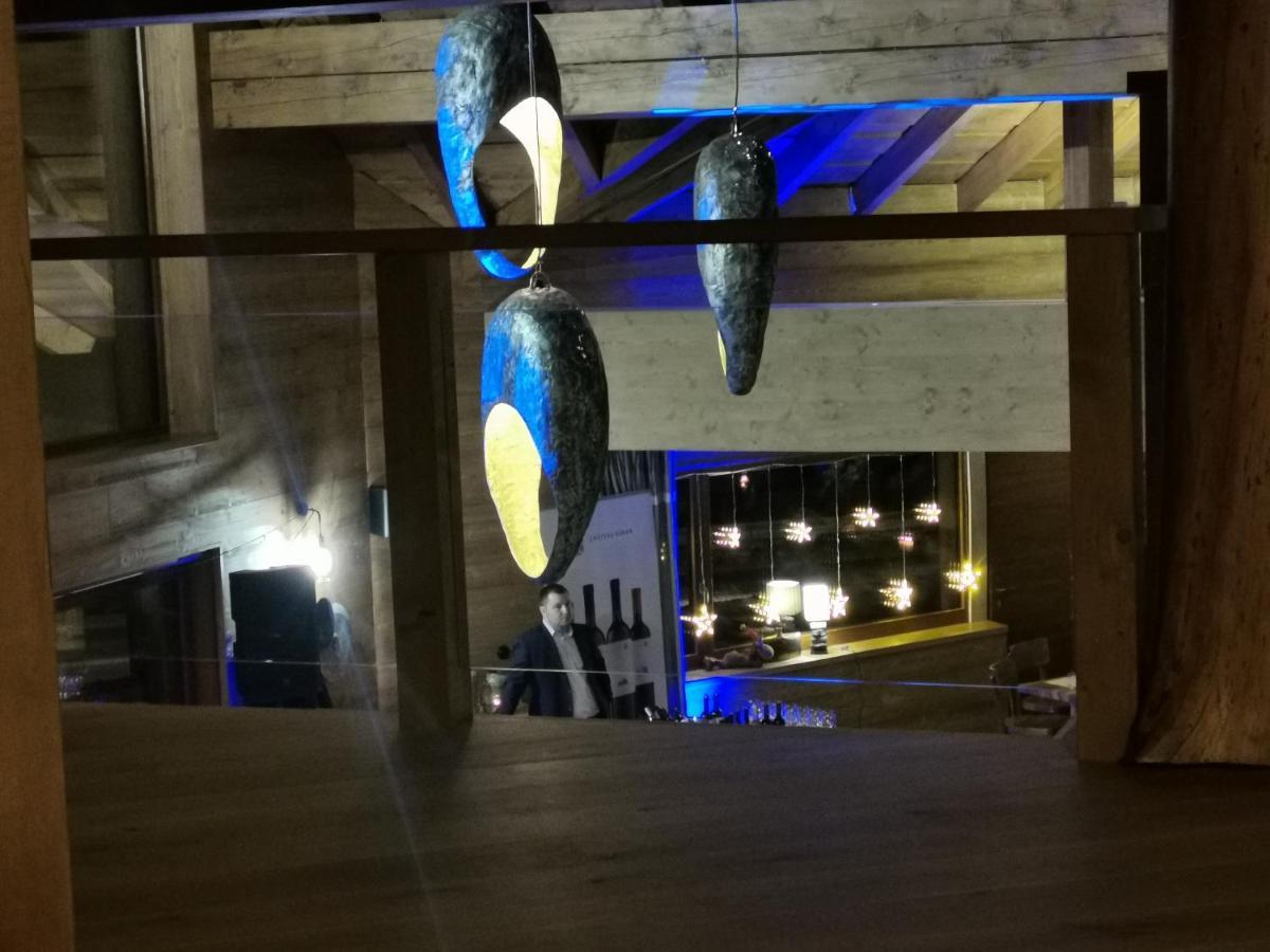 Koliba Na Vrsku Hotel Bytca Bagian luar foto